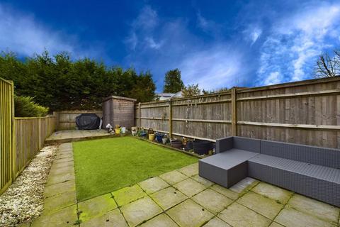 14 Ryelands Close, Caterham, CR3 5HY