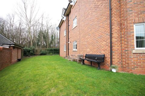 3 bedroom apartment to rent - Colliers Grove, Atherton