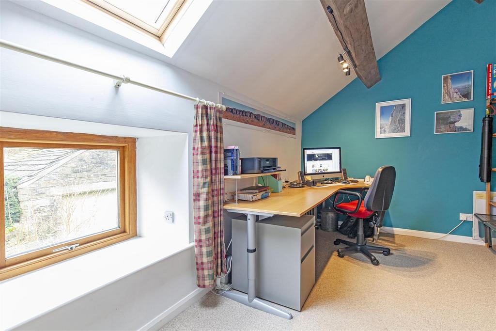 Bedroom 3-1.jpg