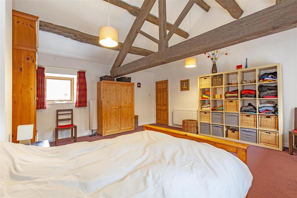 Bedroom 1-3.jpg