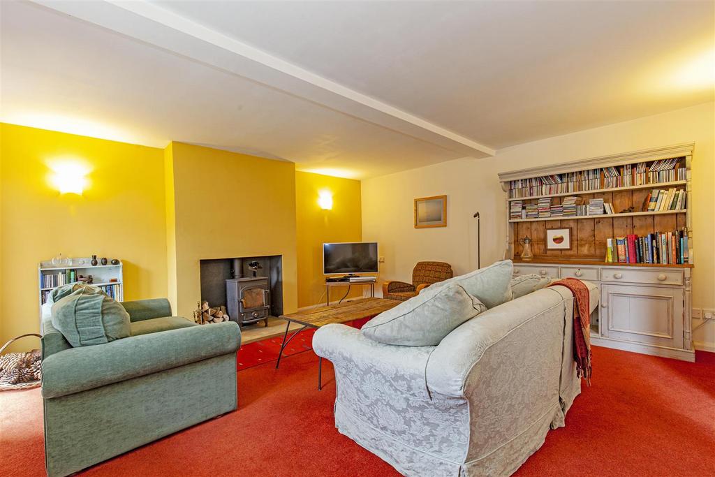 Reception Room-1.jpg