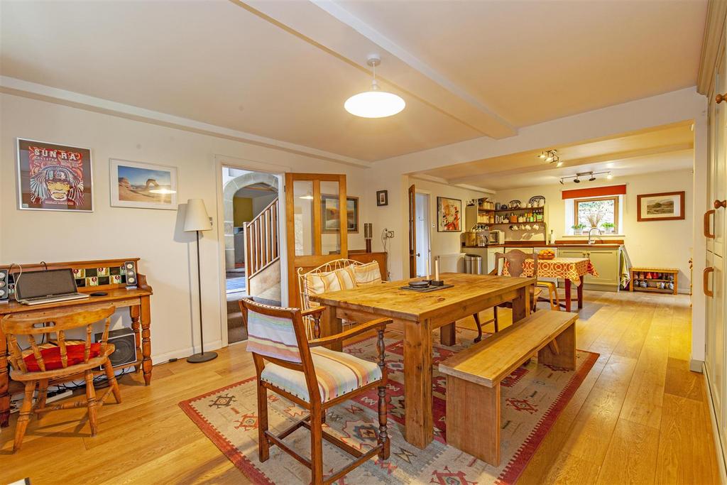 Kitchen-4.jpg