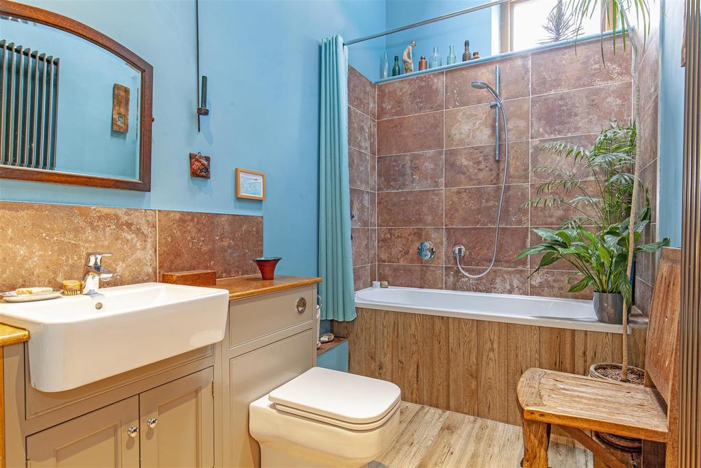 Bathroom-1.jpg
