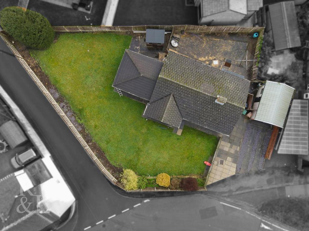 Meadow Lane, Newhall, Swadlincote 3 bed detached bungalow for sale £