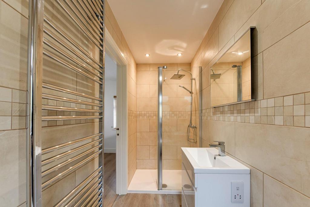 Shower Room.JPG