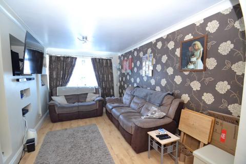 2 bedroom flat for sale, The Twitchell, Baldock