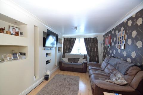 2 bedroom flat for sale, The Twitchell, Baldock