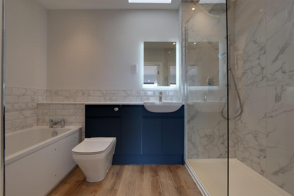 Ensuite