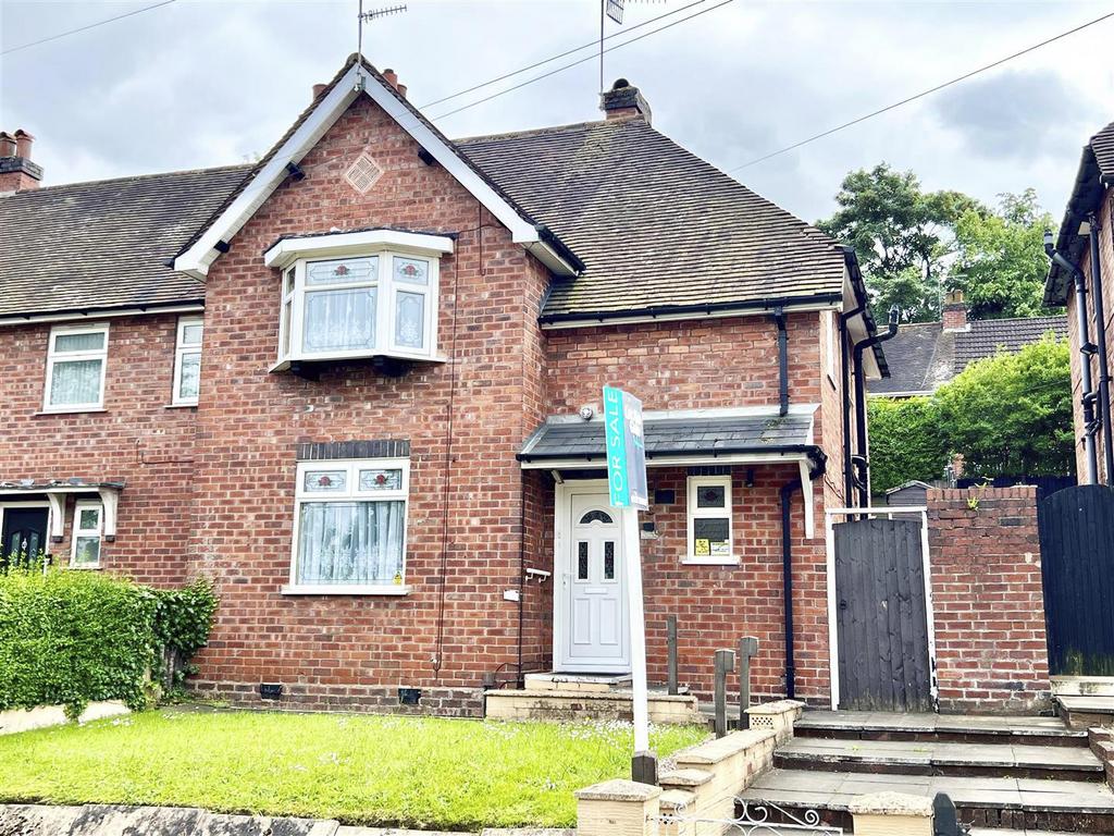 Harcourt Road, Cradley Heath 3 bed end of terrace house for sale £175,000