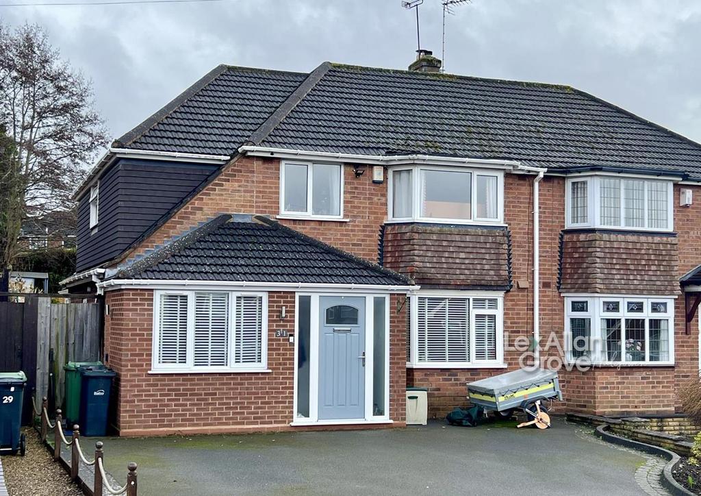 Meadowbrook Road, Halesowen 4 bed semidetached house £390,000