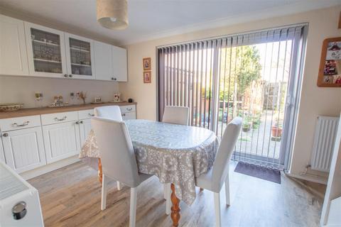 3 bedroom terraced house for sale - Bartlow Place, Haverhill CB9