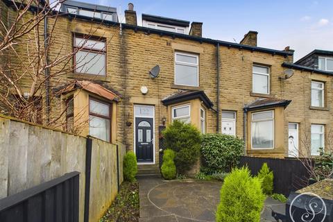 122 Town Gate, Wyke, Bradford, BD12 9JL