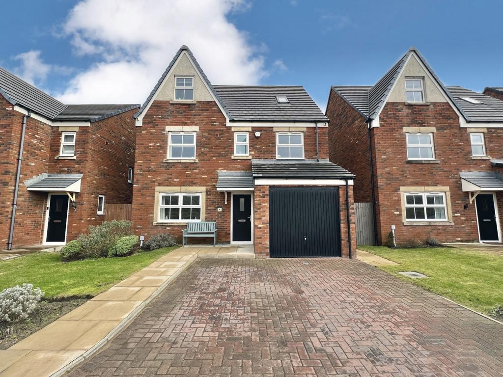 Fletcher Drive, St Annes FY8 5 bed detached house for sale £350,000