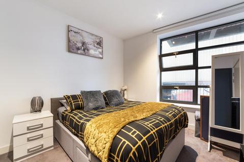 1 bedroom apartment for sale, Defoe House, London City Island, London, E14