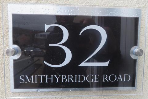 Studio to rent, Smithy Bridge Road, Littleborough, OL15
