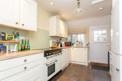 South Cottage Old Road, Elham, Canterbury, CT4 6UH