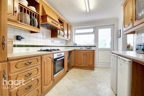 3 bedroom semi-detached house for sale, Totlands Drive, Clacton-On-Sea