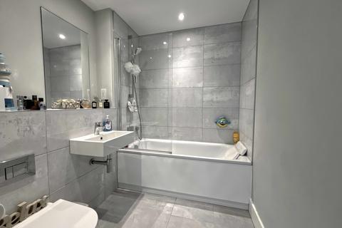 4 Appian Way, Chineham, Basingstoke, RG24 8BH