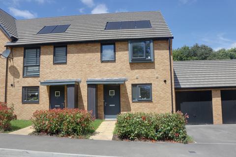 15 Divot Way, Basingstoke, RG24 9YB