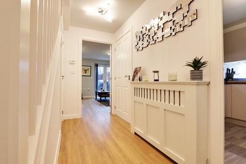 15 Divot Way, Basingstoke, RG24 9YB