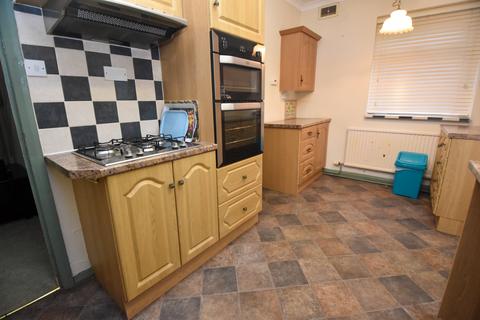 3 bedroom semi-detached house for sale, Hilrose Avenue, Urmston, M41