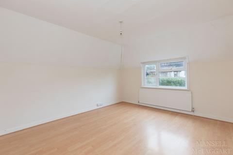 66 Upper Close, Forest Row, RH18 5DS