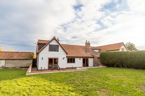 3 bedroom semi-detached house for sale, Low Common, Diss IP22