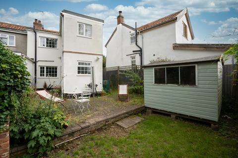 3 bedroom end of terrace house for sale, Southwold Road, Halesworth IP19