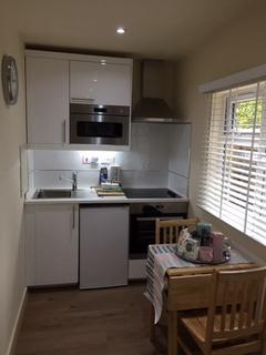 1 bedroom in a house share to rent, Anson Road, London, N7