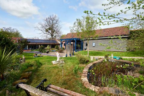 5 bedroom barn conversion for sale, Port Road, Norwich NR15