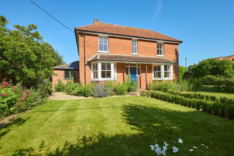 3 bedroom detached house for sale, Redenhall Road, Harleston IP20