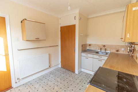 3 bedroom flat for sale, (freehold), Haleswoth IP19