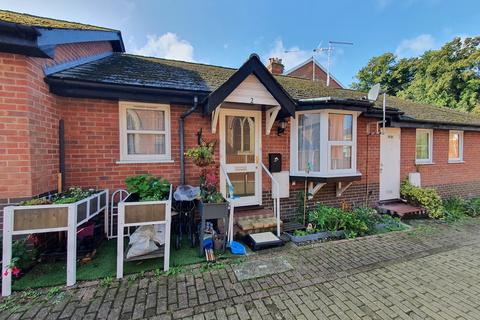 2 bedroom terraced bungalow for sale, Holly Court, Harleston IP20