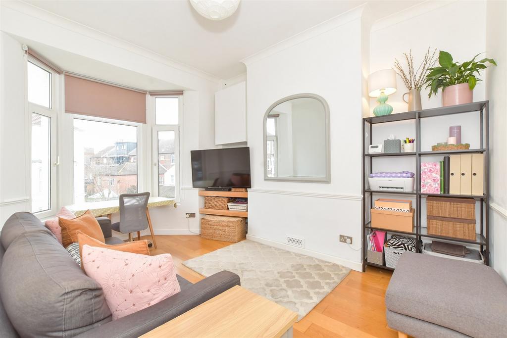 Nelson Road, Southsea, Hampshire 1 bed flat for sale £130,000