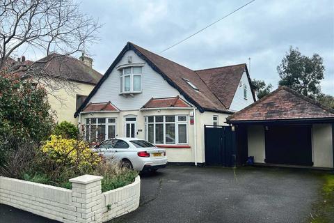 4 bedroom detached house for sale, Westcliff on Sea SS0