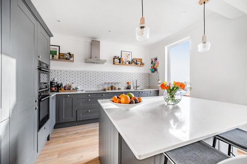 66 Daneby Road, London, SE6 2QG