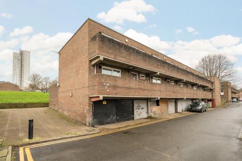 7 Dawson Close, London, SE18 7LW
