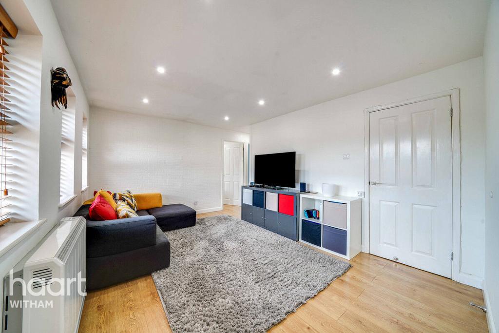Claudius Way, Witham 1 bed coach house for sale £210,000
