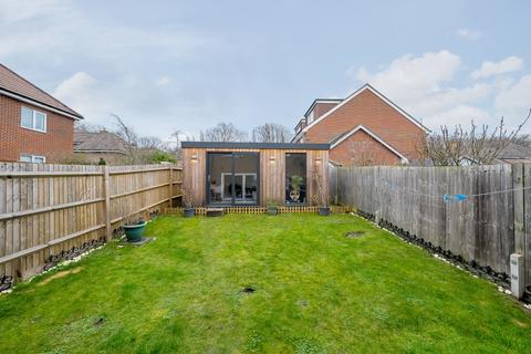 16 Soprano Way, Esher, KT10 0DG