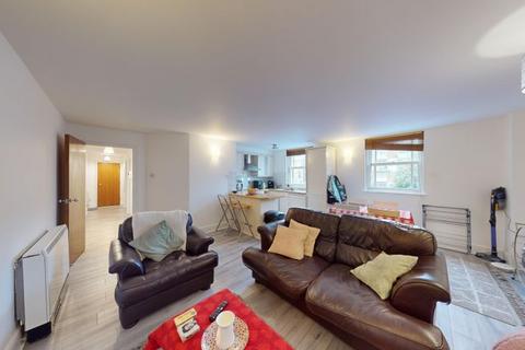 10 Hanover Place, London, E3 4QD