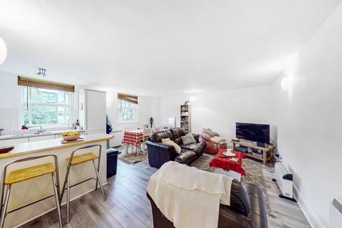 10 Hanover Place, London, E3 4QD