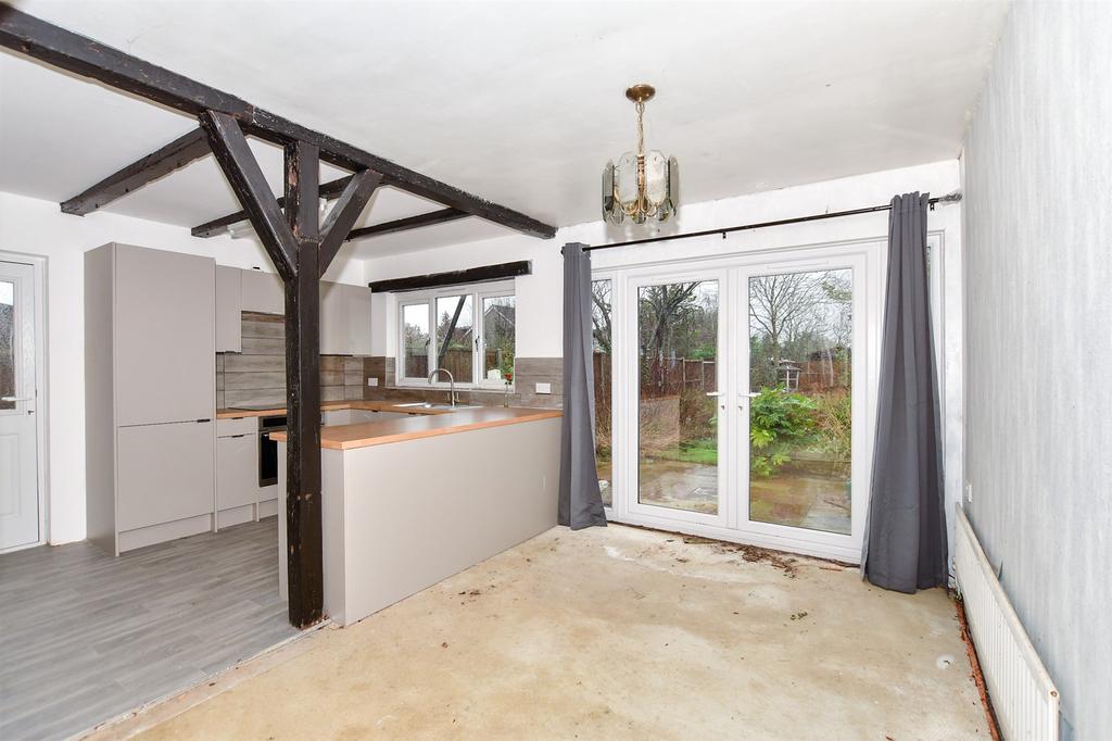 Grange Avenue, Wickford, Essex 2 bed semidetached bungalow for sale
