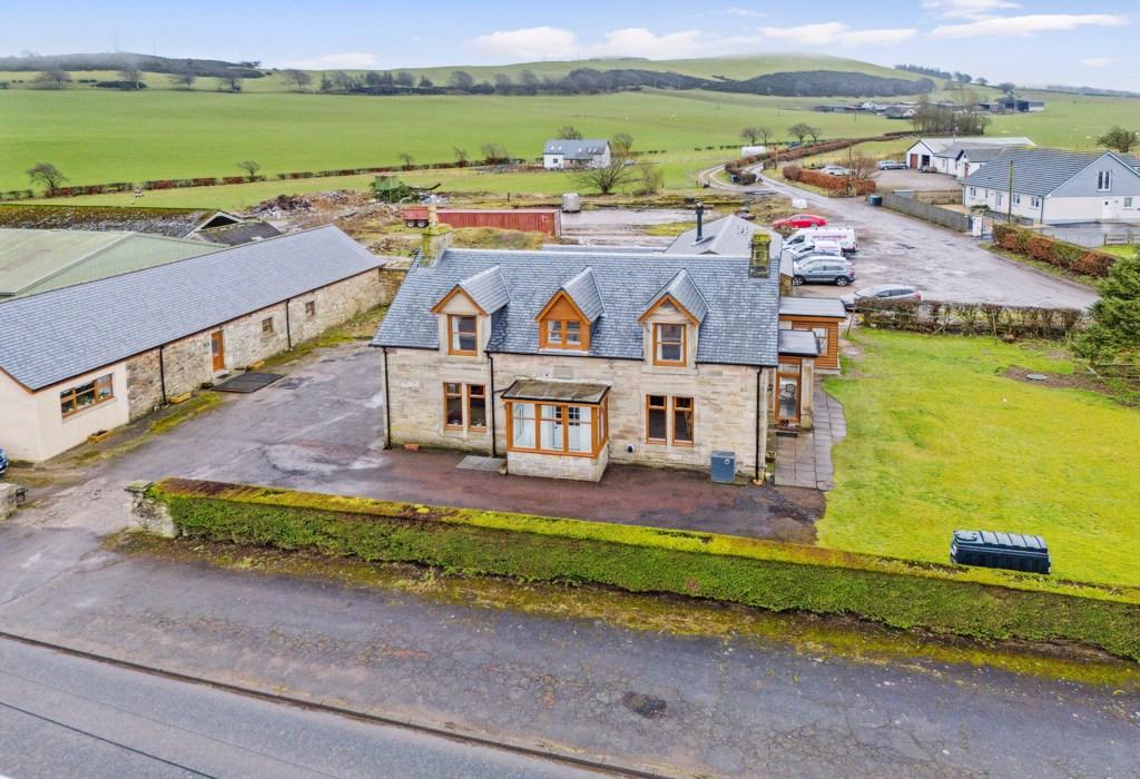 Hallhill House, Crossford, Lanarkshire 3 bed semidetached house £300,000