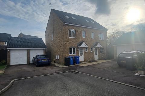 3 bedroom semi-detached house to rent, Bestwood Close, Desborough, NN14
