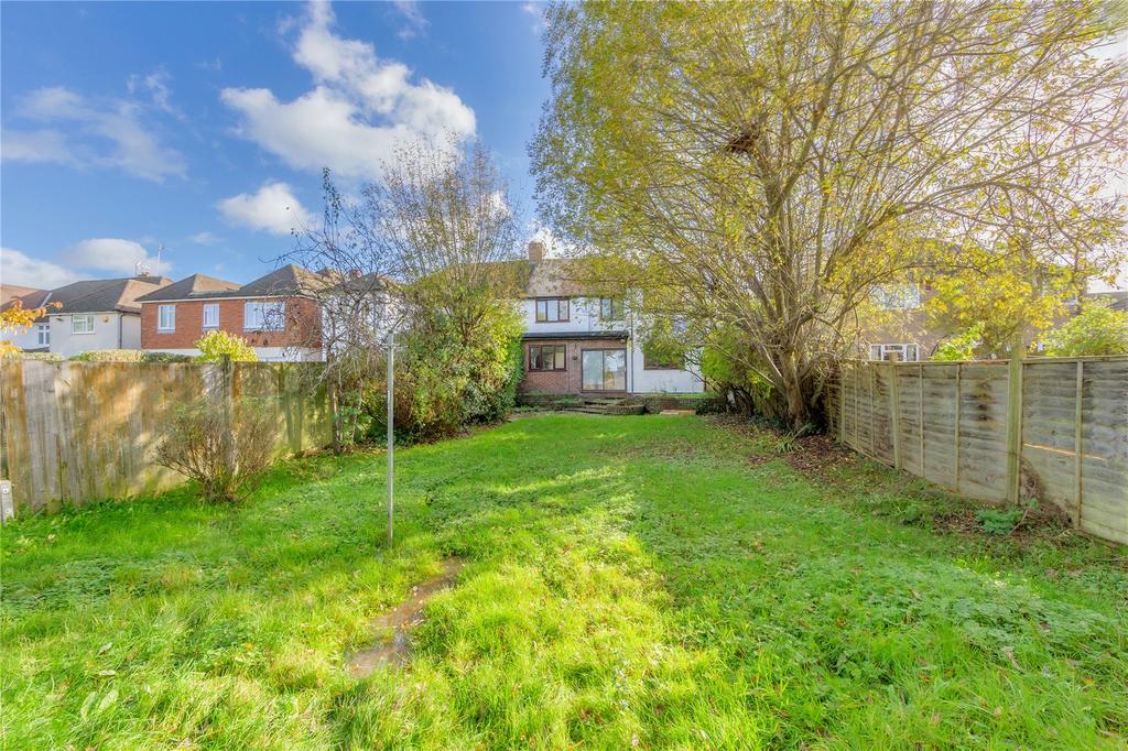 Melrose Avenue, Borehamwood... 4 bed semidetached house for sale £