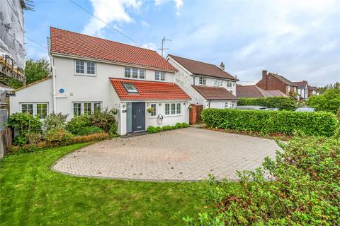 74 Greenways, Esher, KT10 0QJ