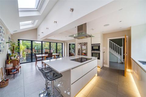 74 Greenways, Esher, KT10 0QJ