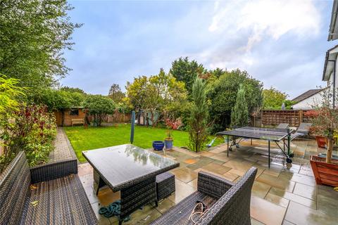 74 Greenways, Esher, KT10 0QJ