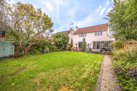 74 Greenways, Esher, KT10 0QJ