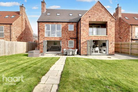 6 bedroom detached house for sale, Lincoln Road, Skellingthorpe